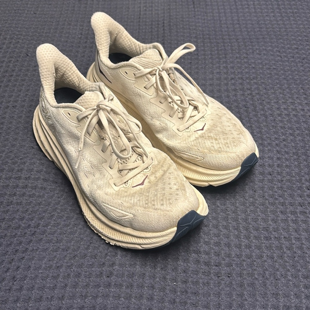 Men’s hoka Clifton 9